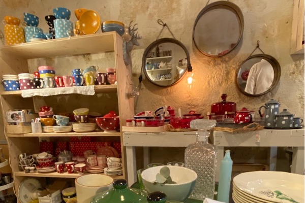 BOUTIQUE DEJ SUR L'HERBE